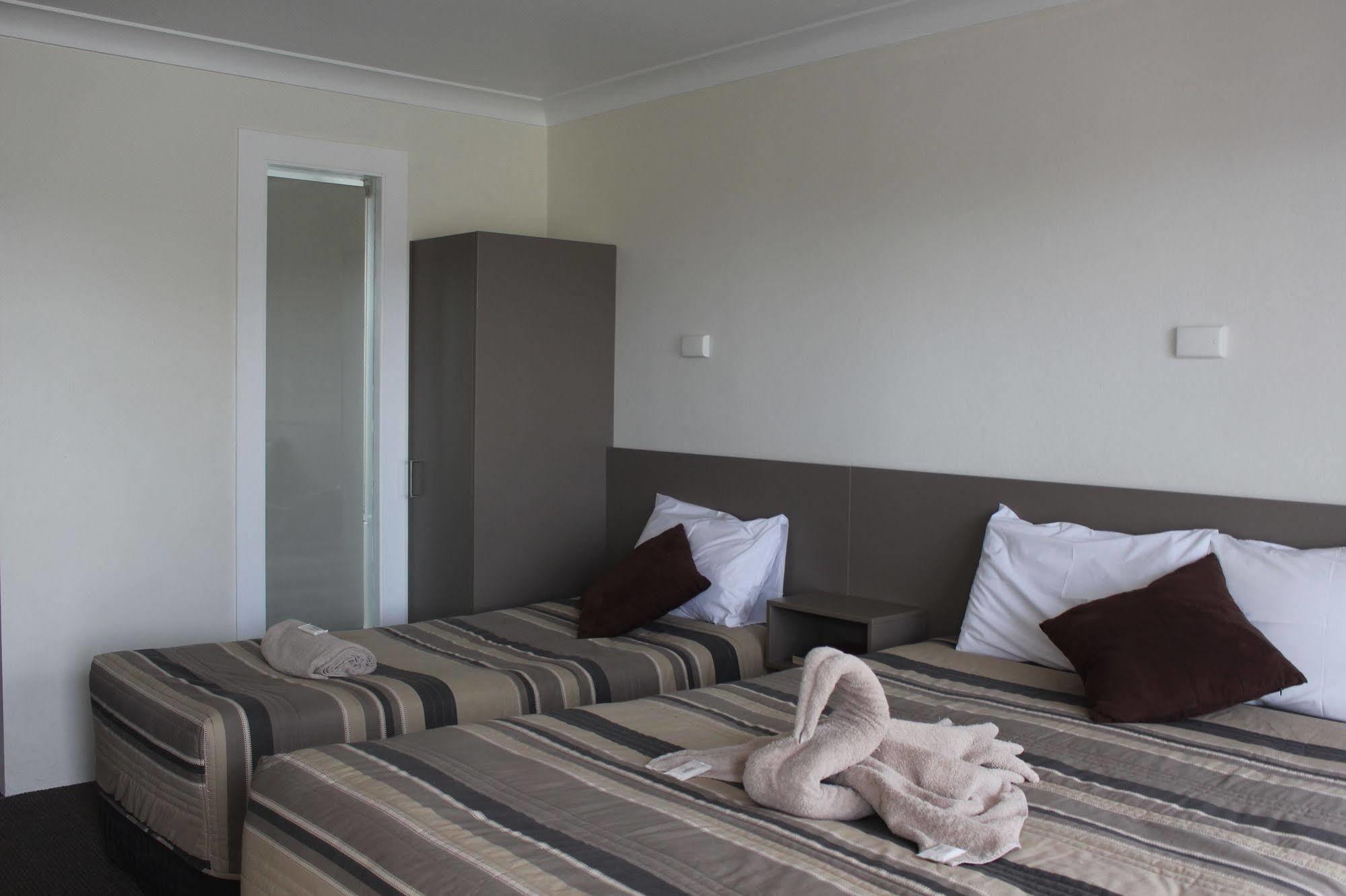 Centrepoint Motel Dubbo Zewnętrze zdjęcie