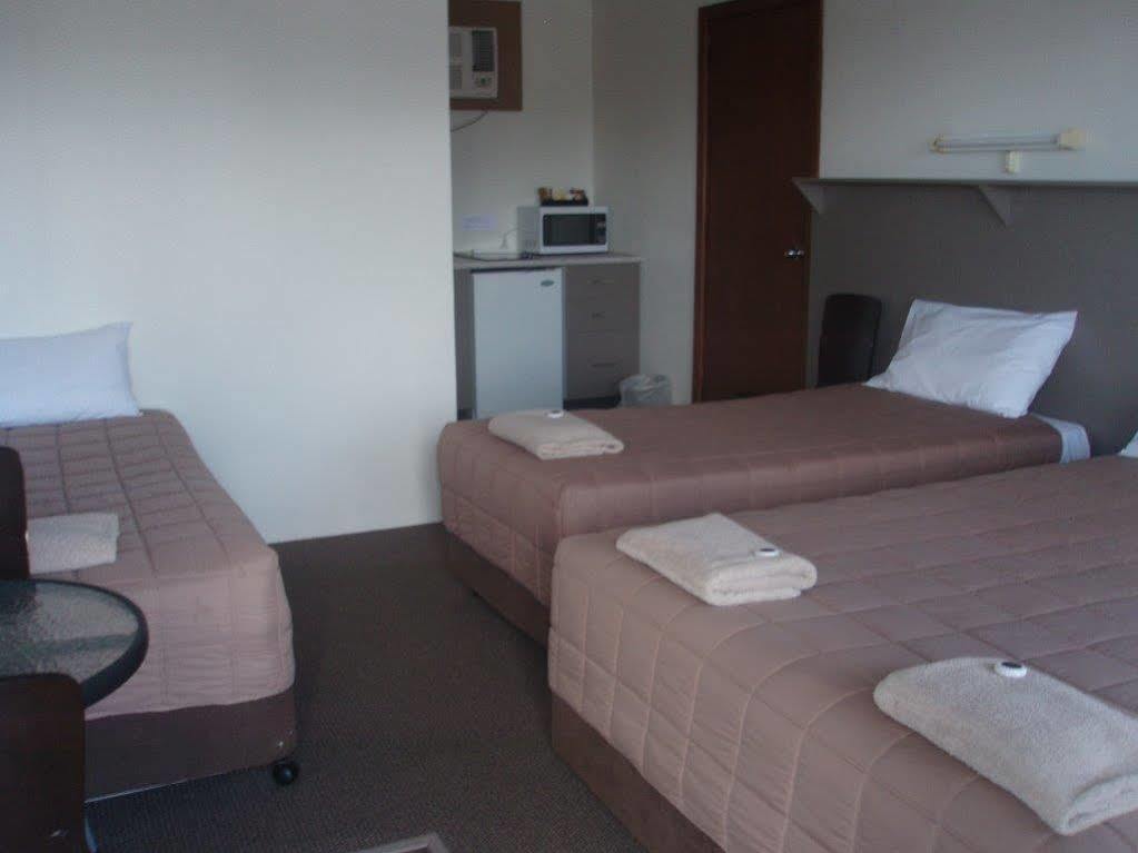 Centrepoint Motel Dubbo Zewnętrze zdjęcie